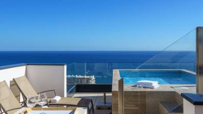 Middel Views penthouse with private pool Ref 154