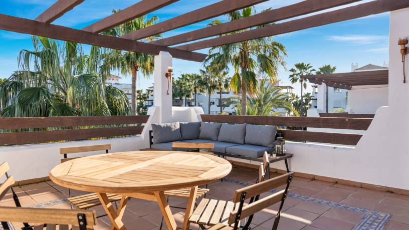 Estepona apartment with terrace and pool Ref M16