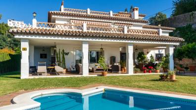 Spectacular villa with private pool Ref 41