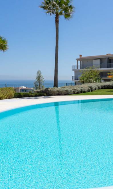 Sunny terrace with Jacuzzi in El Higueron by Costarentals - Ref 26